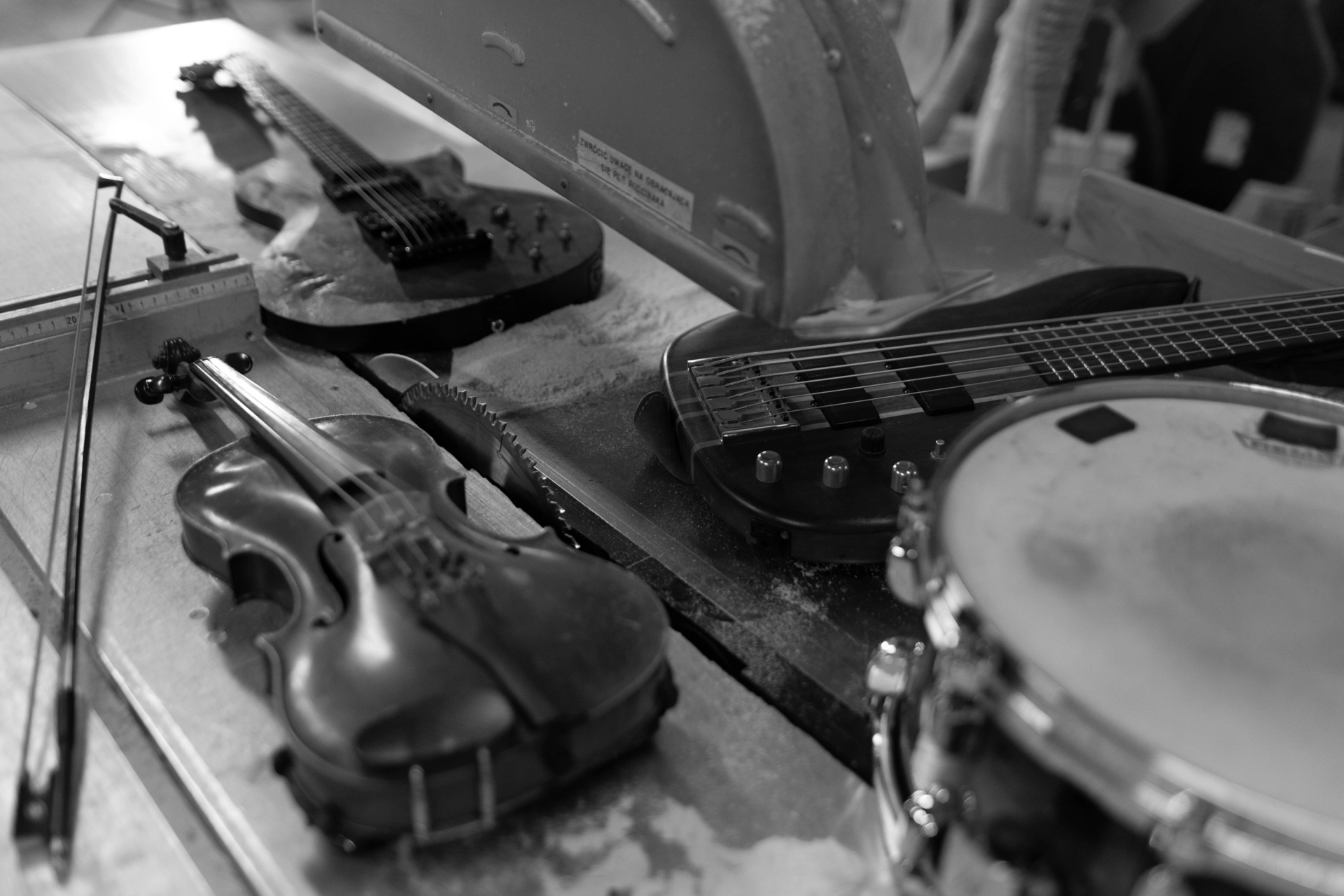 Instrumenty